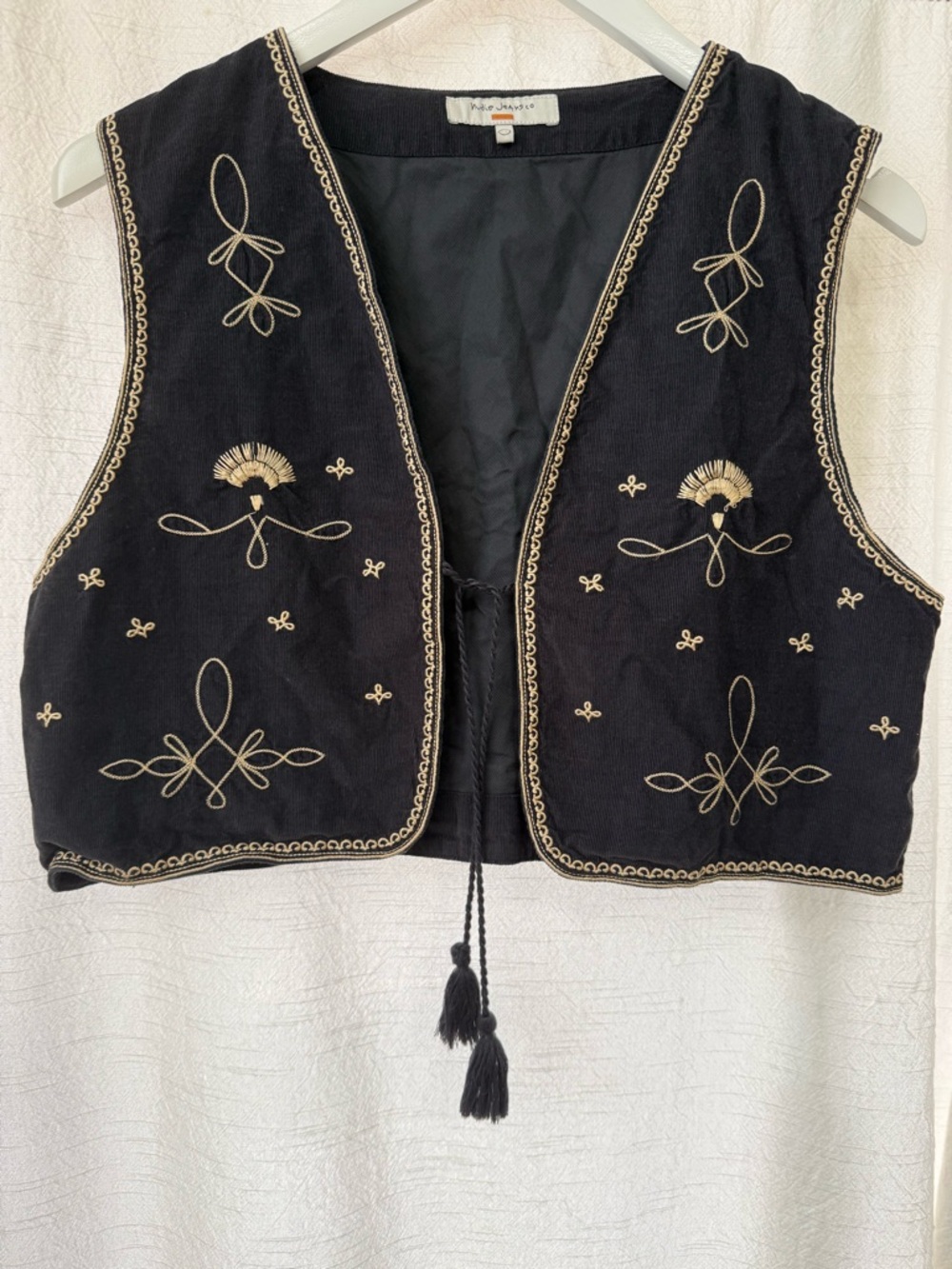 Nudie Jeans Co. Vera Baby Corduroy Cropped Vest with Tassel Tie sz M